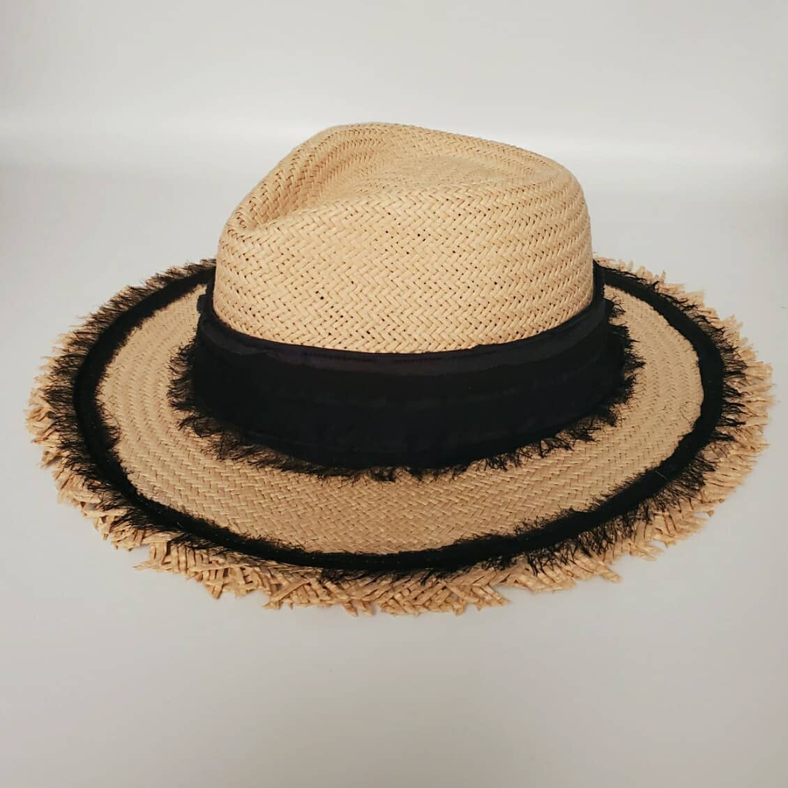 The Packable Custom Straw Beach Hat – WYLDAIRE